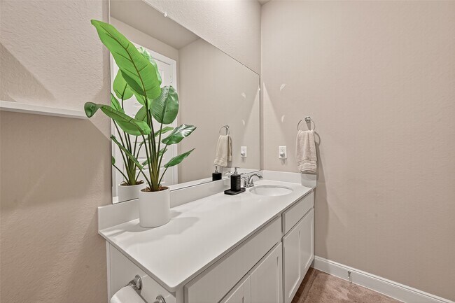 Building Photo - 20223 Sagebrush Hollow Dr