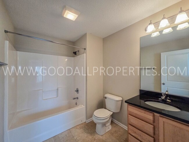 Building Photo - West Des Moines Townhome with Garden Space, Flex Room & Waukee Schools