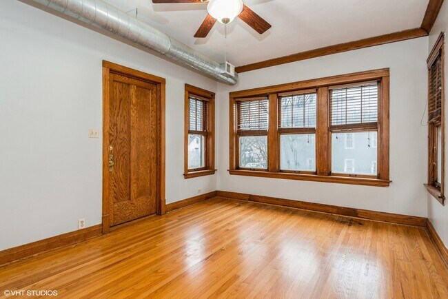 Building Photo - 3535 W School St
