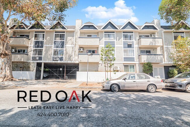 Building Photo - 10201 Woodbine St