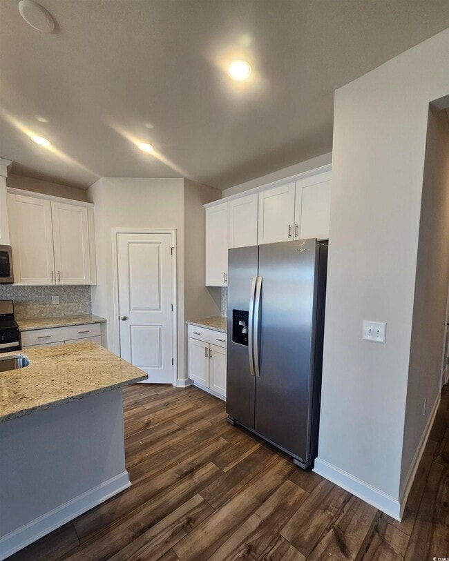 Building Photo - 315 Wades Way