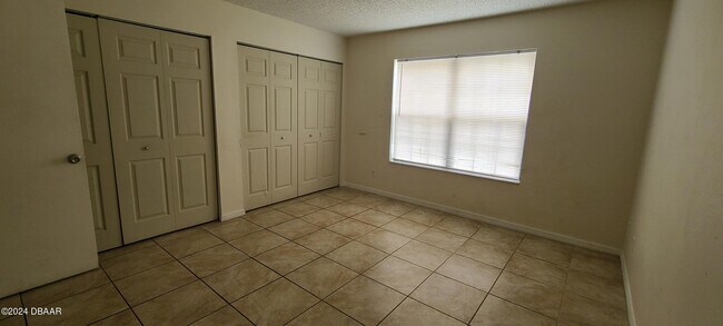 Building Photo - 1030 4th St