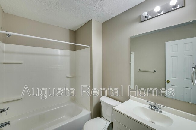 Building Photo - 2451 Jennings Rd