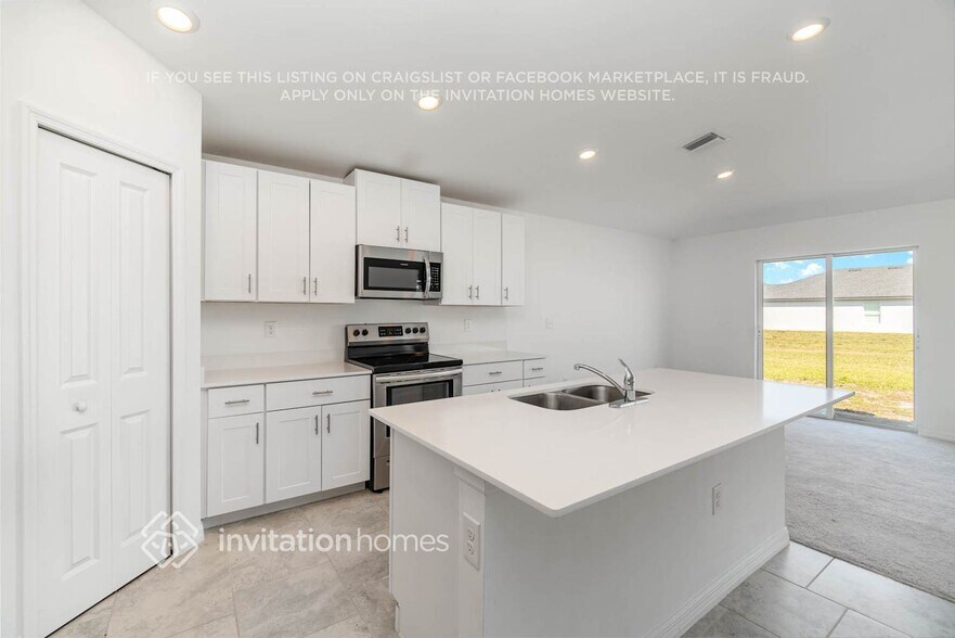 Building Photo - 4319 Palatina Way