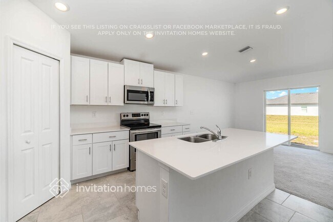 Building Photo - 4231 Palatina Way