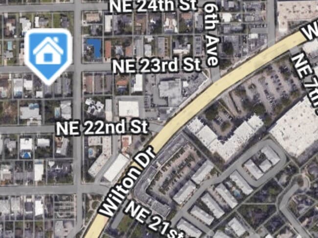 Building Photo - 424 NE 23rd St