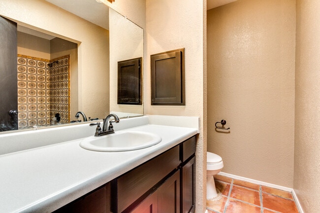 Building Photo - Upper Valley of West El Paso Rental Home