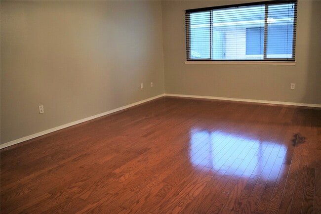 Building Photo - 1505 Silverpines Rd