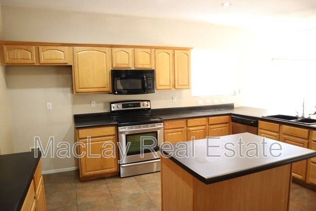 Building Photo - 9465 E Lompoc Ave