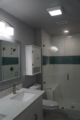 Building Photo - 653 Kessler Blvd