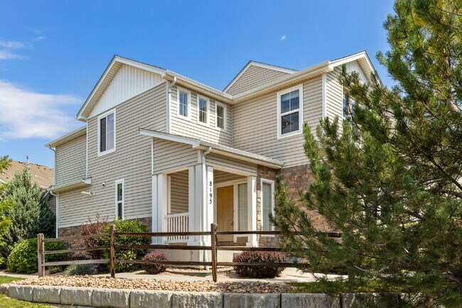 Primary Photo - Granite Kitchen, Central AC, Oversized Gar...