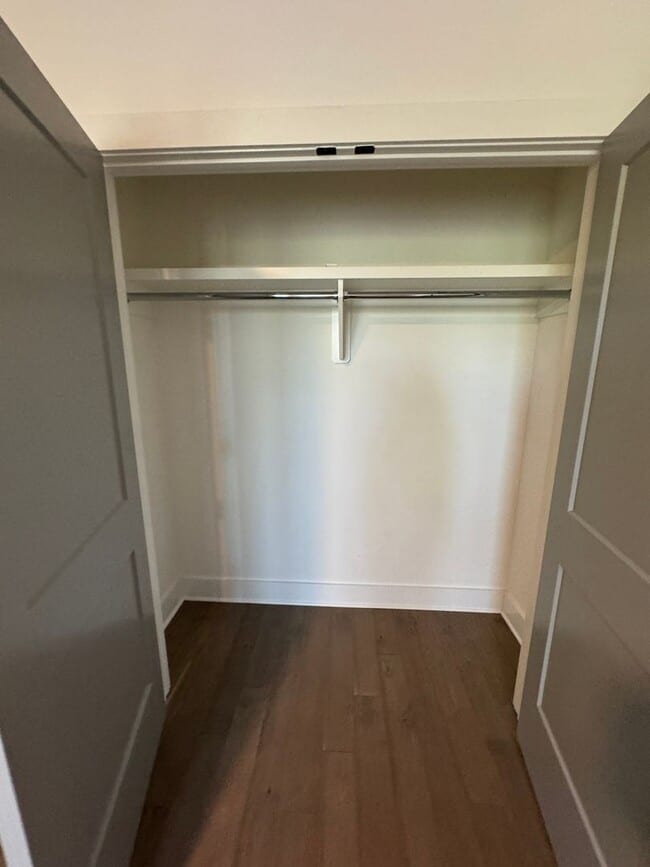 Building Photo - 3 bed. 2.5 bath in East Nashville ready fo...