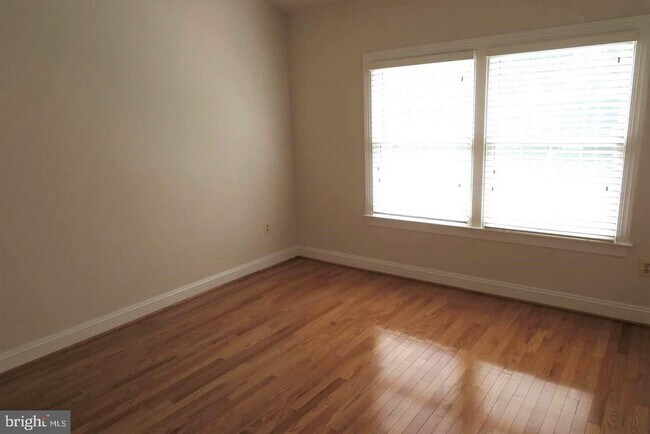 Building Photo - 10549 Tuckerman Heights Cir