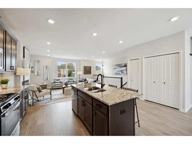 Building Photo - 3613 76th Ln E