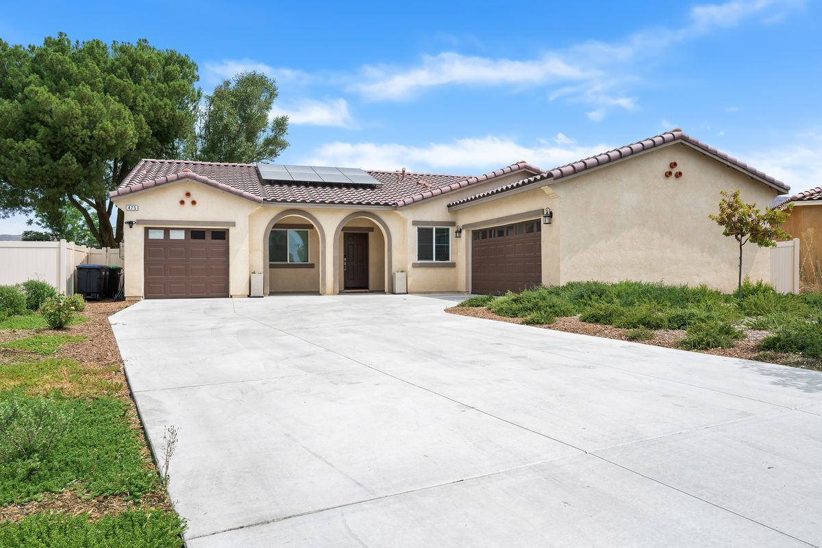 Building Photo - 475 Camellia Way