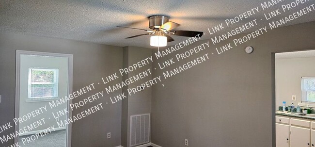 Building Photo - Completely Remodeled 2 Bedroom with a Huge...