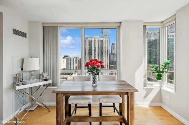 Building Photo - 33 W Ontario St