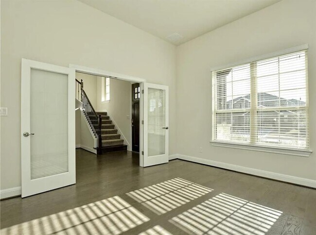 Building Photo - 2401 Centennial Loop