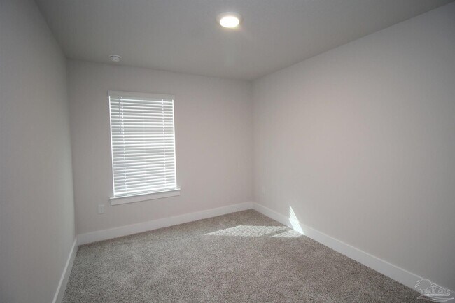 Building Photo - 1635 Iroquois Ct