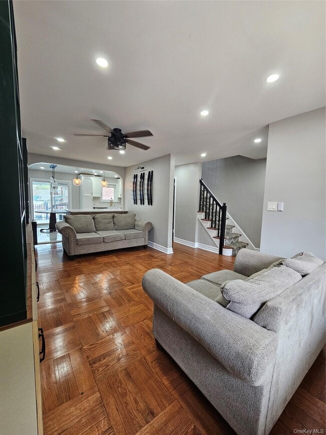 Building Photo - 2082 Pitman Ave