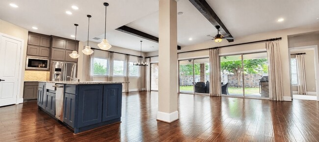 Building Photo - 2418 Sandhill Crest Ln