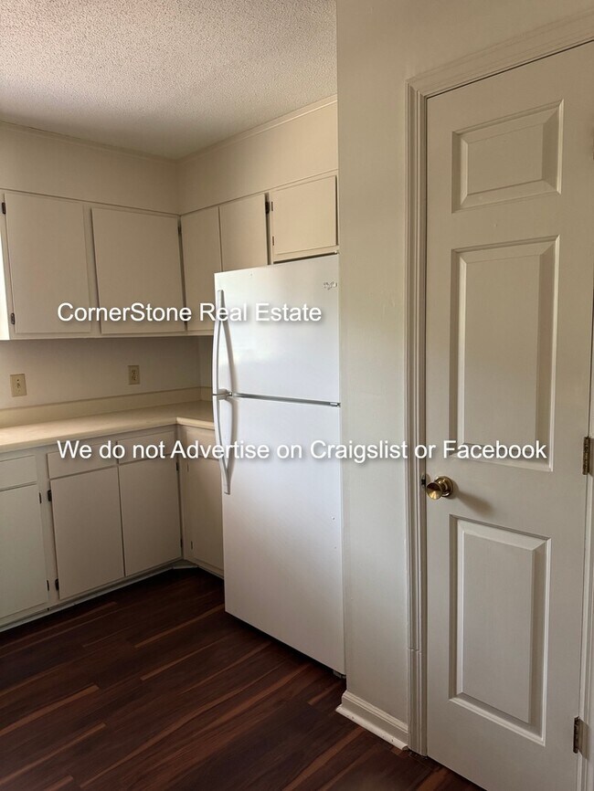 Building Photo - 123 - B Deerfield Drive, Spring Lake NC 28390