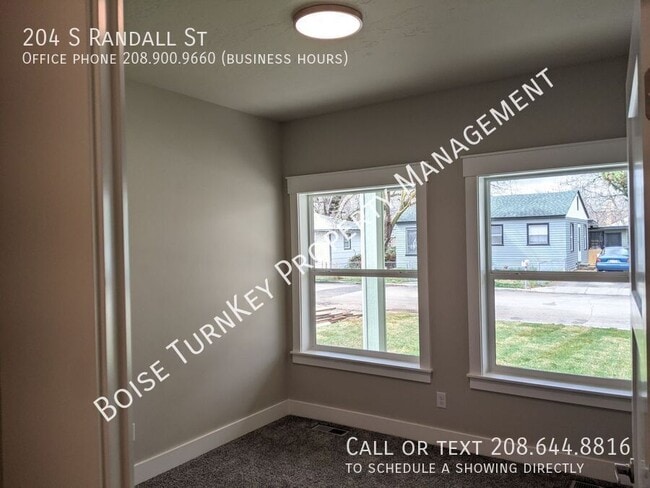 Building Photo - 204 Randall St