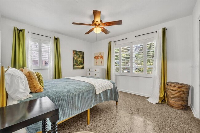 Building Photo - Fabulous pool home in Winter Park!