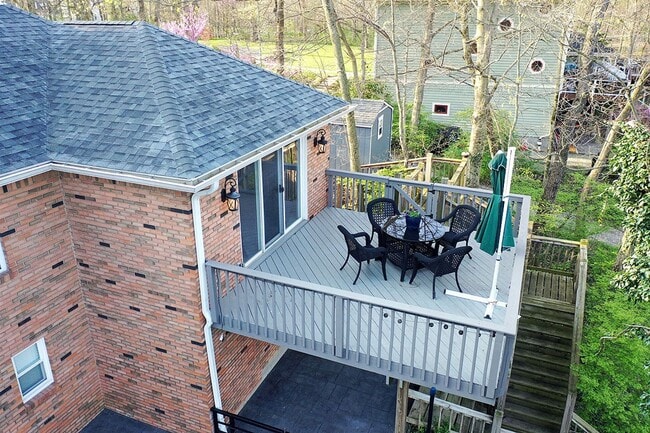 Building Photo - Beautiful, one of a kind property on four ...