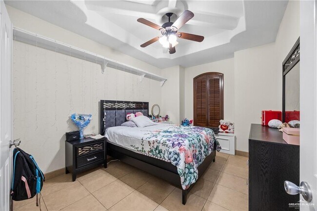 Building Photo - 29 Sun Chase St