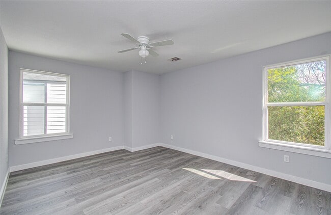 Building Photo - 4616 Shreveport Blvd