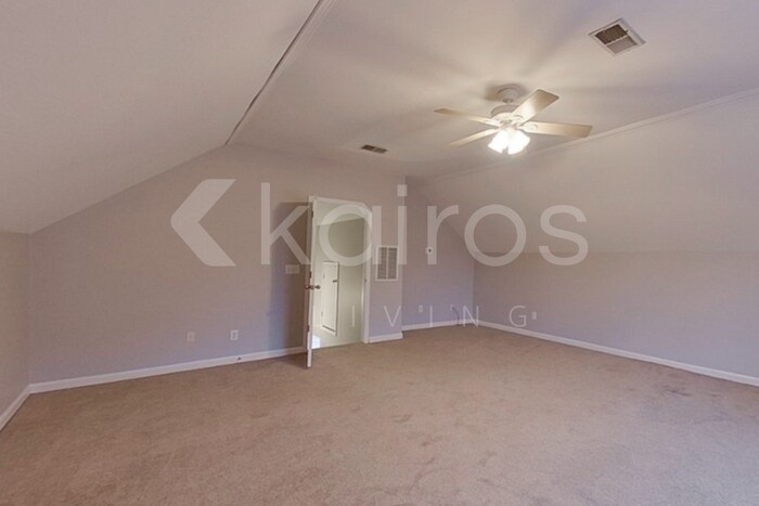 Building Photo - 605 Sophia Ct