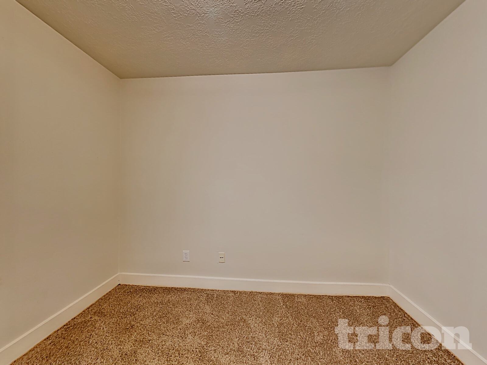 Building Photo - 15810 W Park Ct