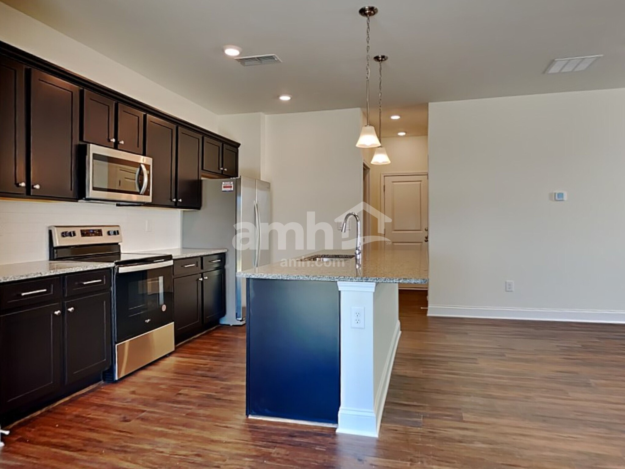 Building Photo - 593 Smt Vw Ln