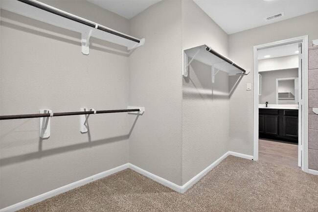 Building Photo - 3310 Sumac Dr