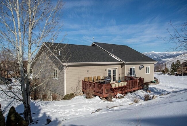 Building Photo - Executive Rental - Stone Mountain - 5 Bed - 3 Bath