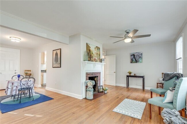 Building Photo - 388 Ashley Ave NE