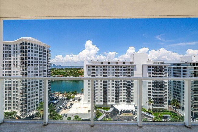 Building Photo - 5701 Collins Ave