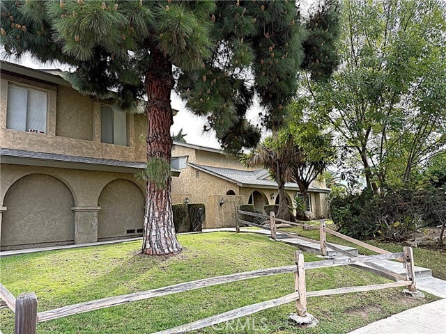 Building Photo - 424 E Blueridge