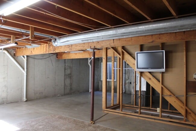 Building Photo - 2 Story Arvada Home located Near Standley ...
