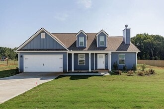 Building Photo - 80 Creek Haven Dr