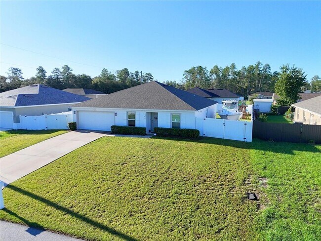 Building Photo - 4394 SW 170th Street Rd