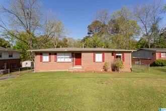 Building Photo - 1332 Lake Ln NE