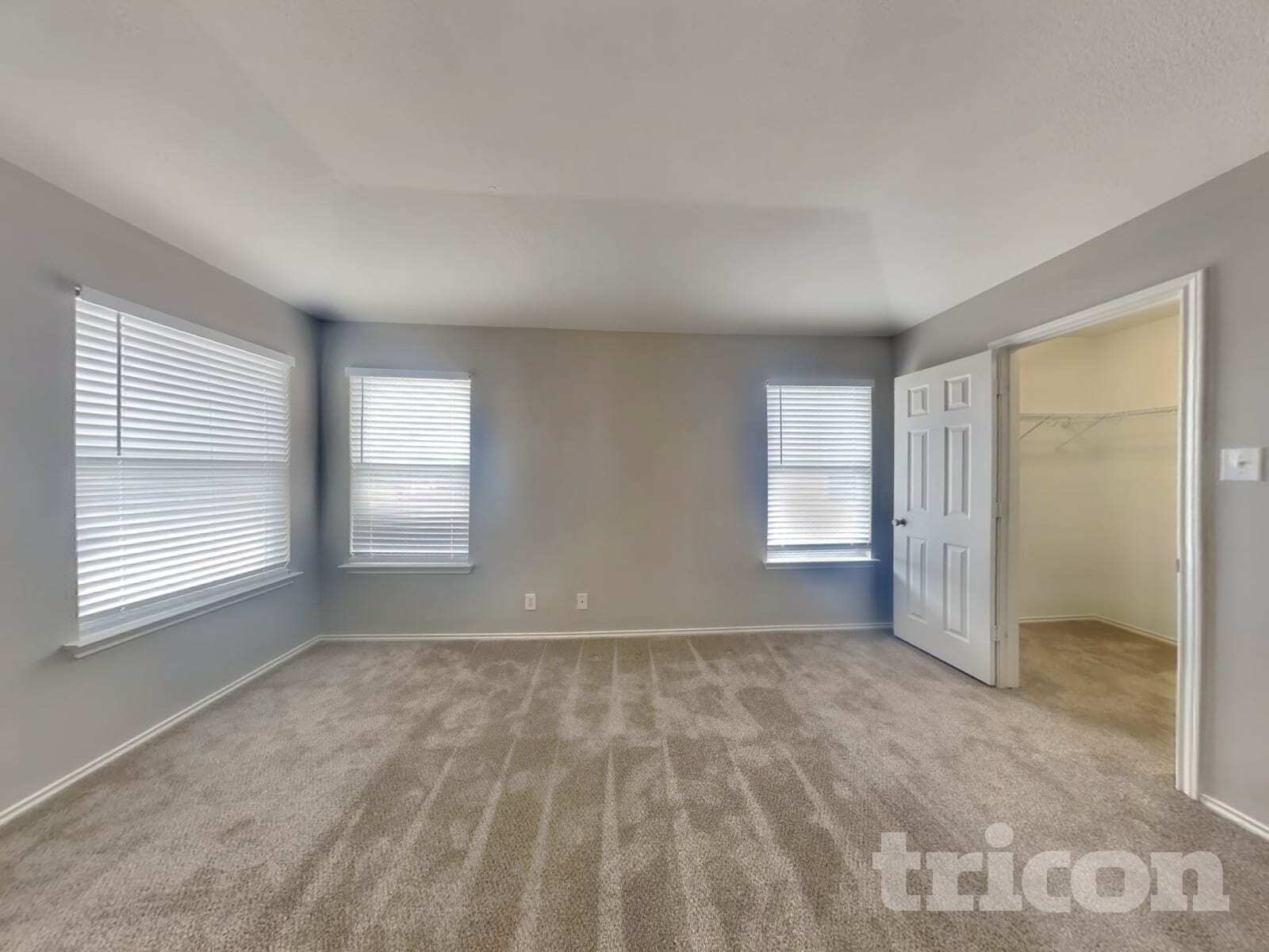 Building Photo - 7606 Bismarck Lake