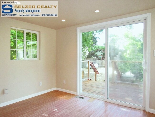 Building Photo - Cozy 2 bedroom home at the base of the west Ukiah foothills!