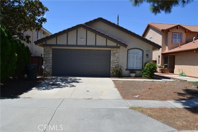 Primary Photo - 2112 Alfalfadale Rd
