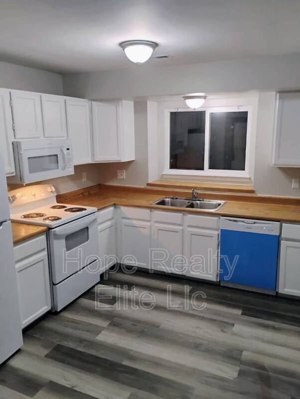 Building Photo - 1161 Mazatlan Cir