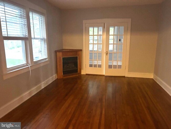 Building Photo - 316 Bowers Ave