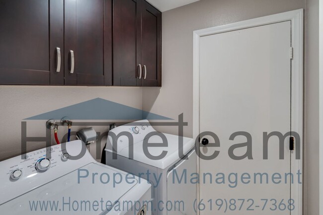 Building Photo - 3 BR/ 2.5 BA 1360 SQFT Otay Ranch / Chula ...