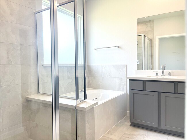 Building Photo - 8475 Harrington Grv Trl